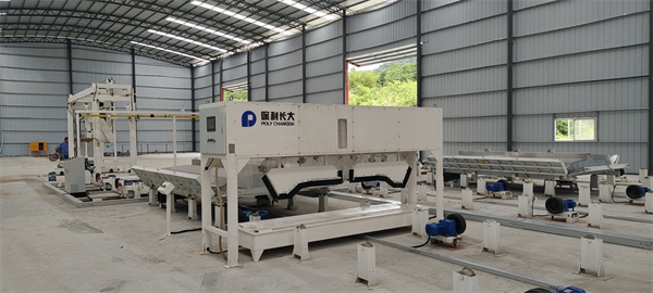 預制市政構(gòu)件(新澤西護欄)生產(chǎn)線 預制市政構(gòu)件(新澤西護欄)生產(chǎn)線