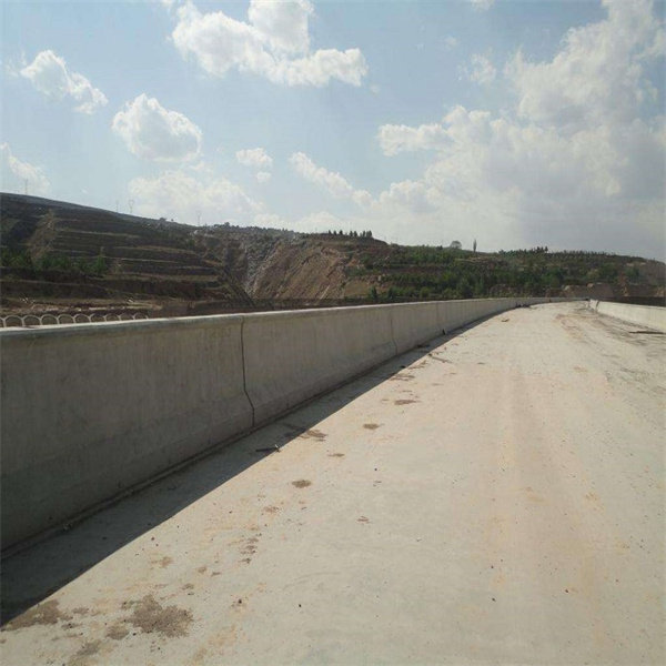 新澤西護(hù)欄的應(yīng)用 新澤西護(hù)欄的應(yīng)用